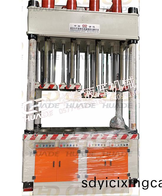 華悳(de)液(ye)壓機(ji)械(xie)製(zhi)造 提(ti)供(gong)安(an)全(quan)、便(bian)捷(jie)的液(ye)壓(ya)機設(she)備及(ji)自(zi)動(dong)化設備(bei)